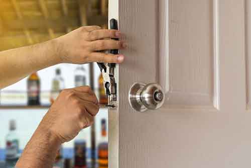 Clive Locksmith